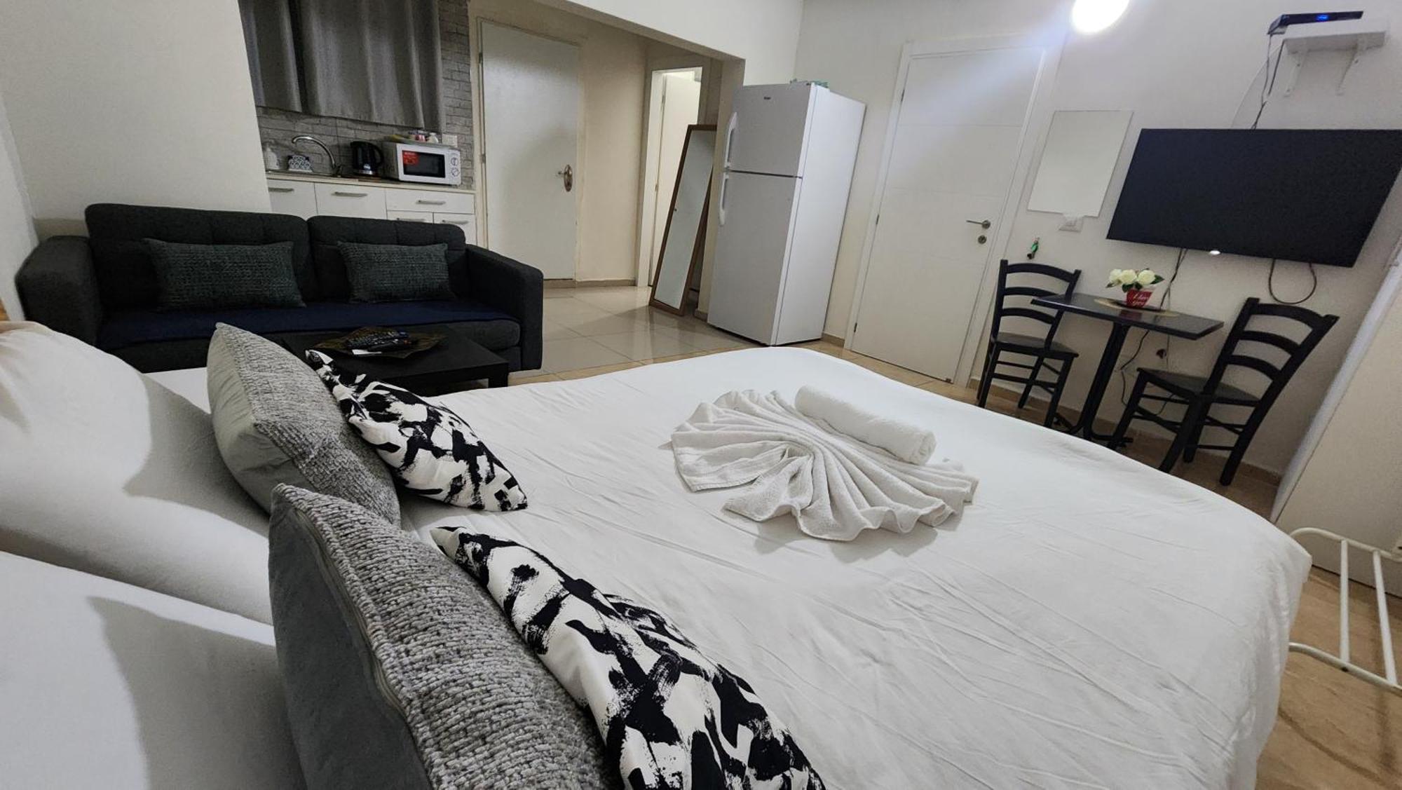David Hameleh House Aparthotel Netanya Phòng bức ảnh