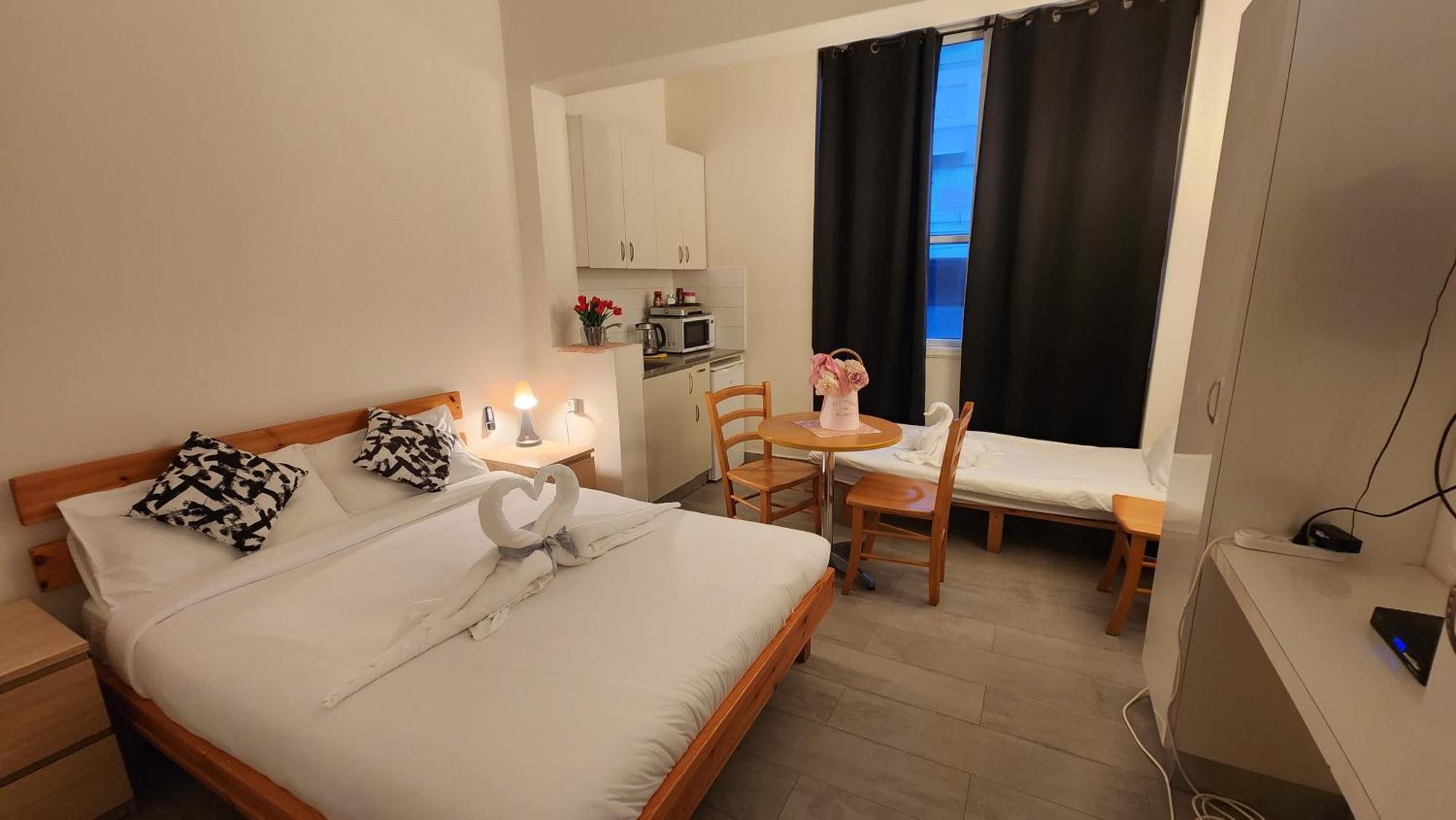 David Hameleh House Aparthotel Netanya Phòng bức ảnh